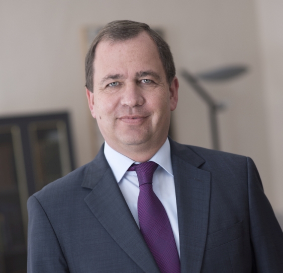 Brückenschlag zwischen Theorie und Praxis Rechtswissenschaften